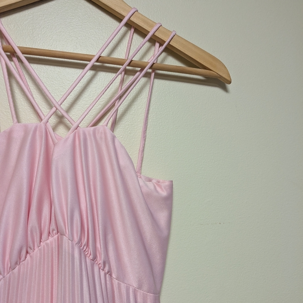 Elegant Pink Maxi Dress - Picture 4 of 7